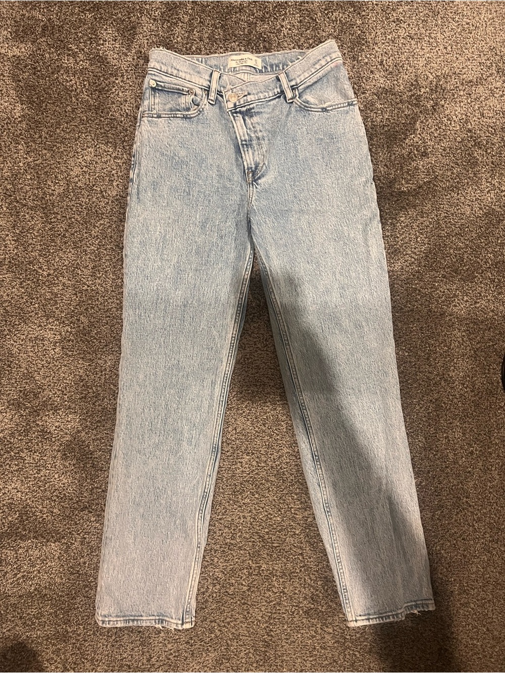 A&F 90’s ultra high rise Jeans